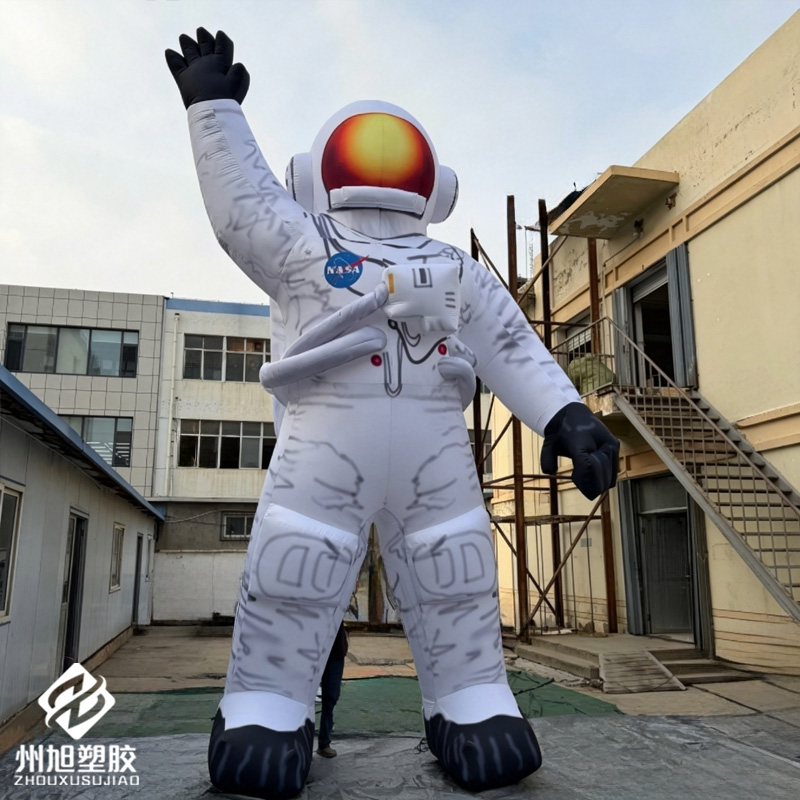 نموذج رائد فضاء قابل للنفخ، نم - مراجعة Science Exhibition Models وسعره